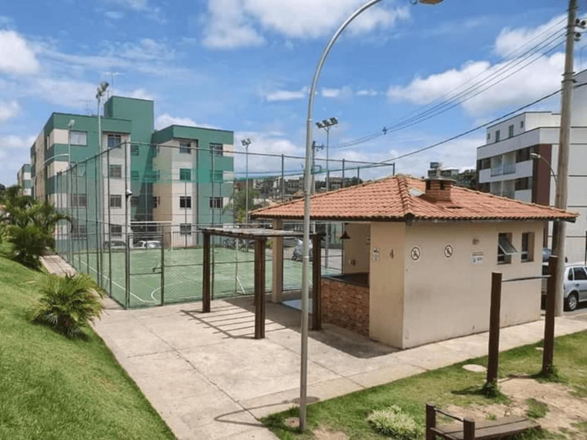Condominio Encantador Com Estacionamento Vespasiano Exteriör bild